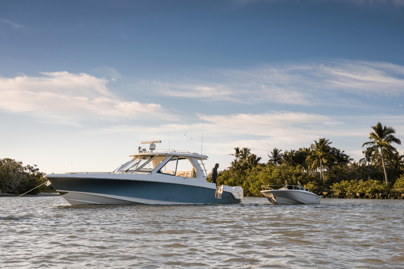 2027 Boston Whaler 380 Realm 25