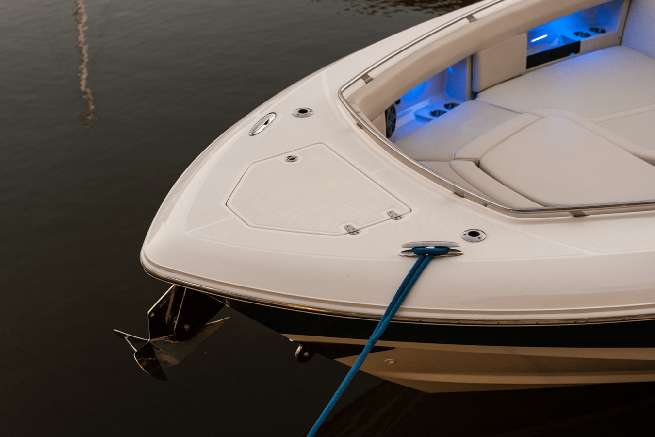 2027 Boston Whaler 380 Realm 44