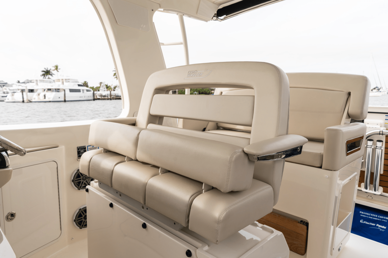 2027 Boston Whaler 380 Realm 99