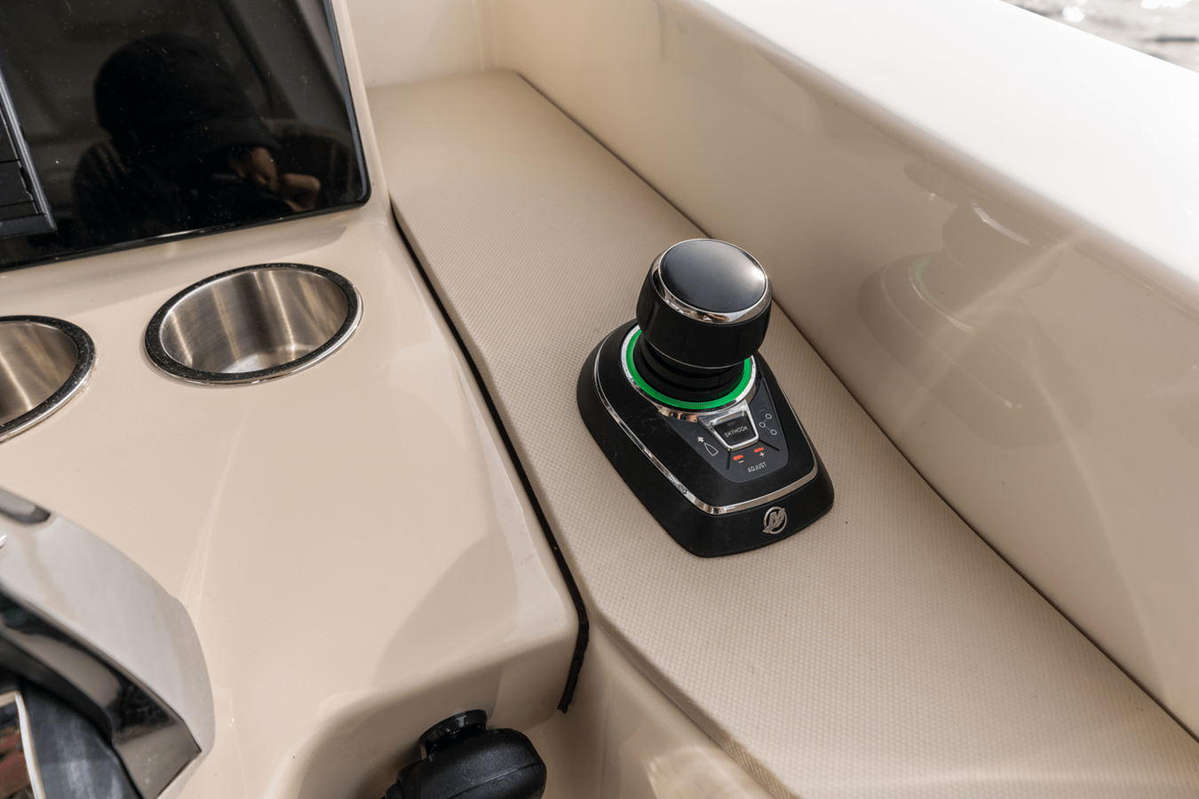 2027 Boston Whaler 380 Realm 112