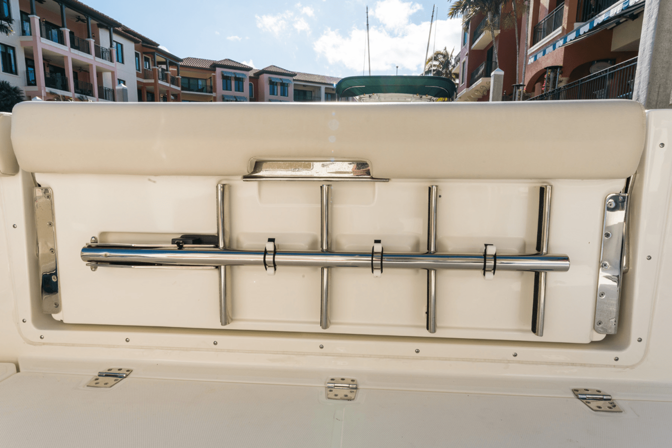 2027 Boston Whaler 380 Realm 113