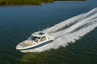 Boston Whaler 380 Realm 2 2027 Boston Whaler 380 Realm 3