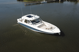 2027 Boston Whaler 380 Realm 32