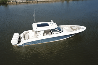 2027 Boston Whaler 380 Realm 34