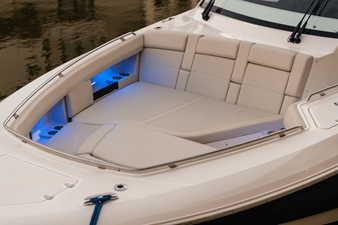 2027 Boston Whaler 380 Realm 42