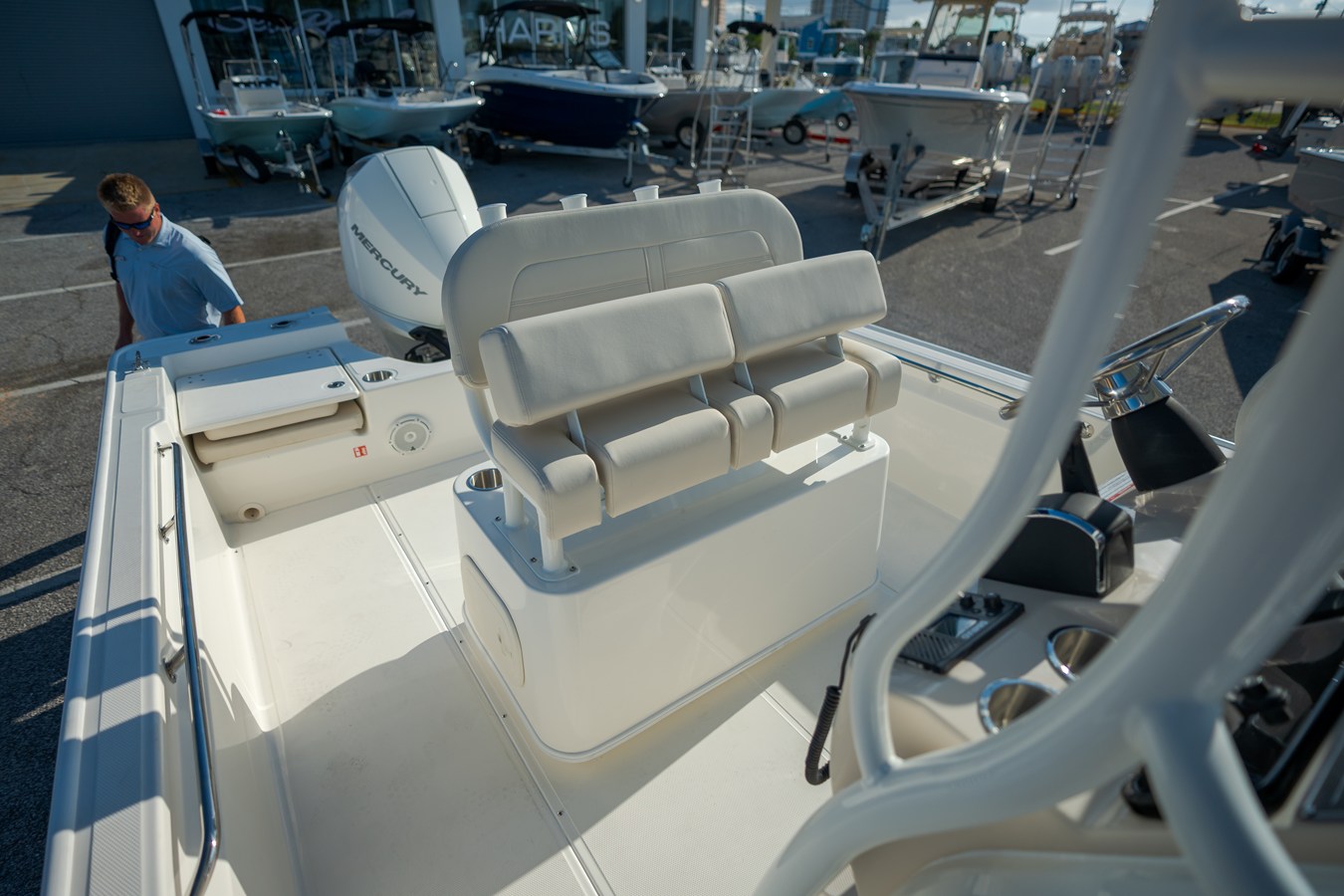 2027 Boston Whaler 210 Montauk 19