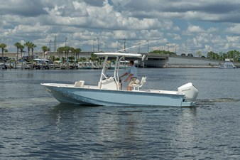 Boston Whaler 210 Montauk 0 2027 Boston Whaler 210 Montauk 1