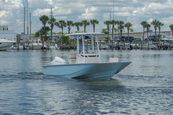 Boston Whaler 210 Montauk 3 2027 Boston Whaler 210 Montauk 4