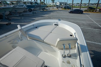 2027 Boston Whaler 210 Montauk 10