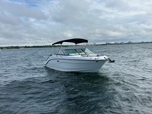 Sea Ray SLX 260 Outboard 5 2026 Sea Ray SLX 260 Outboard 6