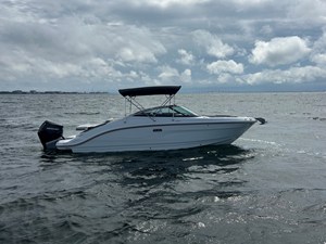 2026 Sea Ray SLX 260 Outboard 8