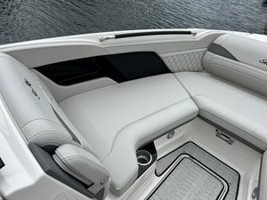 2026 Sea Ray SLX 260 Outboard 25