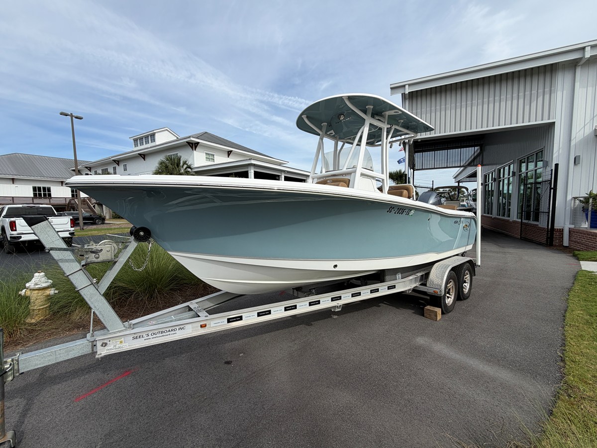 2023 Sea Hunt ULTRA 219 2