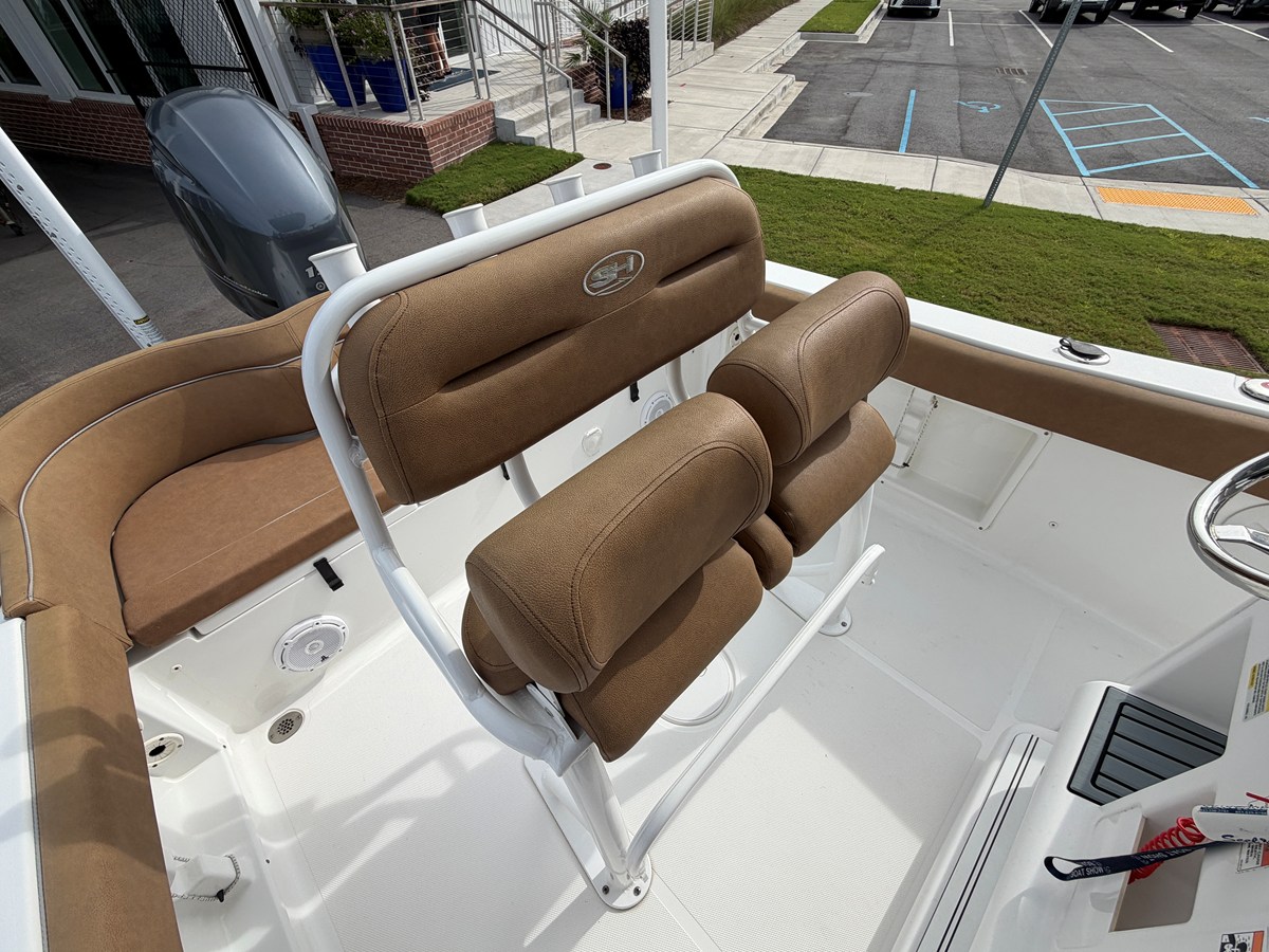 2023 Sea Hunt ULTRA 219 7