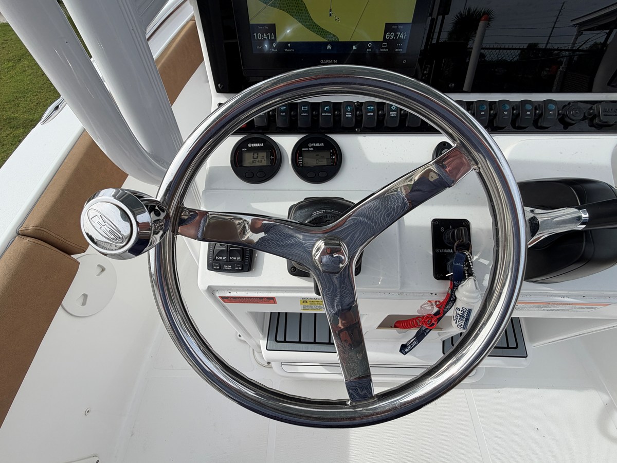 2023 Sea Hunt ULTRA 219 14
