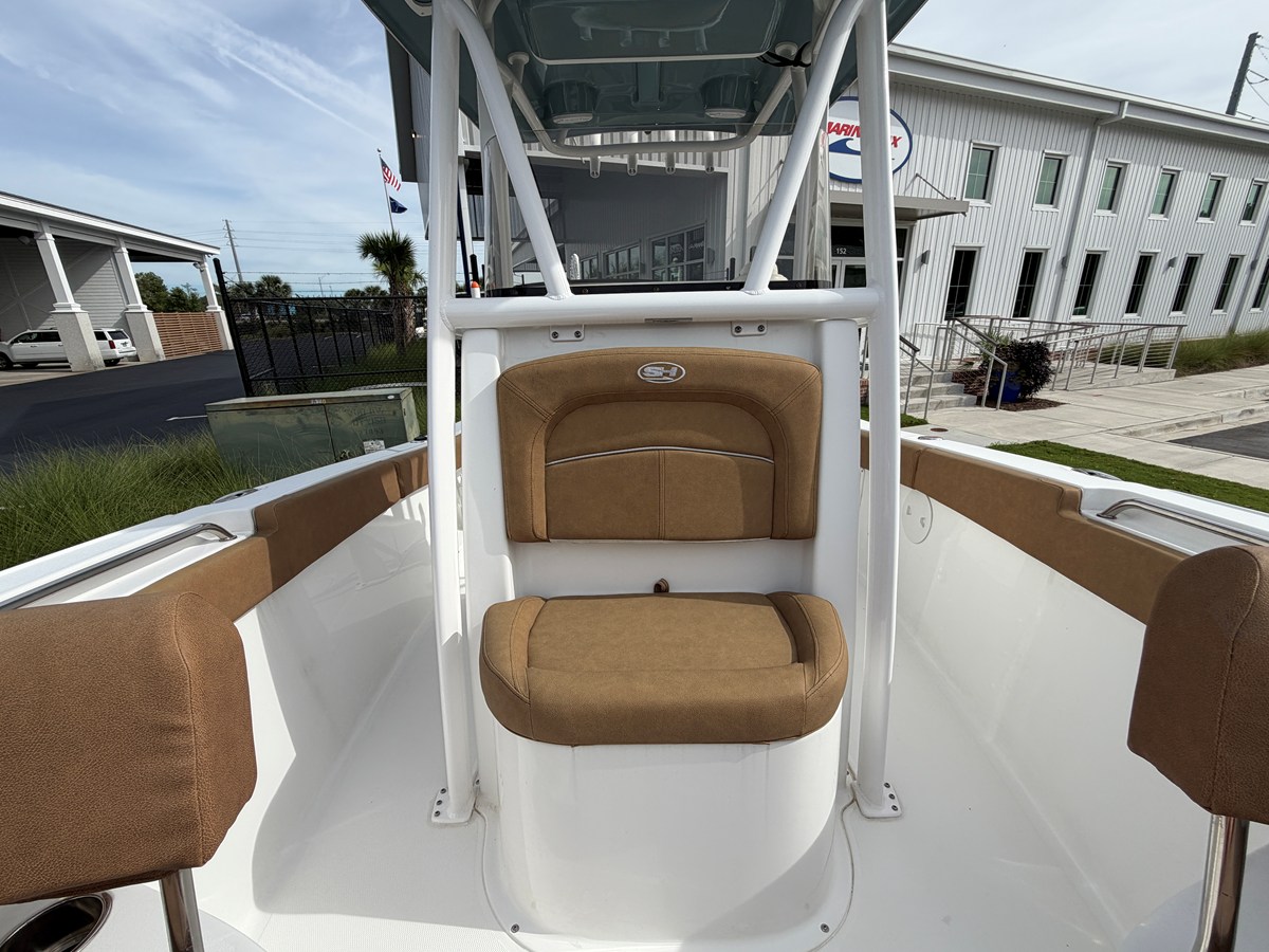 2023 Sea Hunt ULTRA 219 22