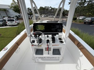 2023 Sea Hunt ULTRA 219 13