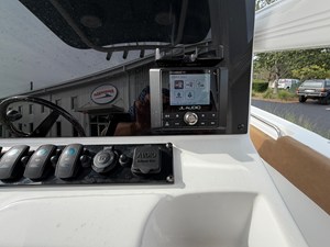 2023 Sea Hunt ULTRA 219 18