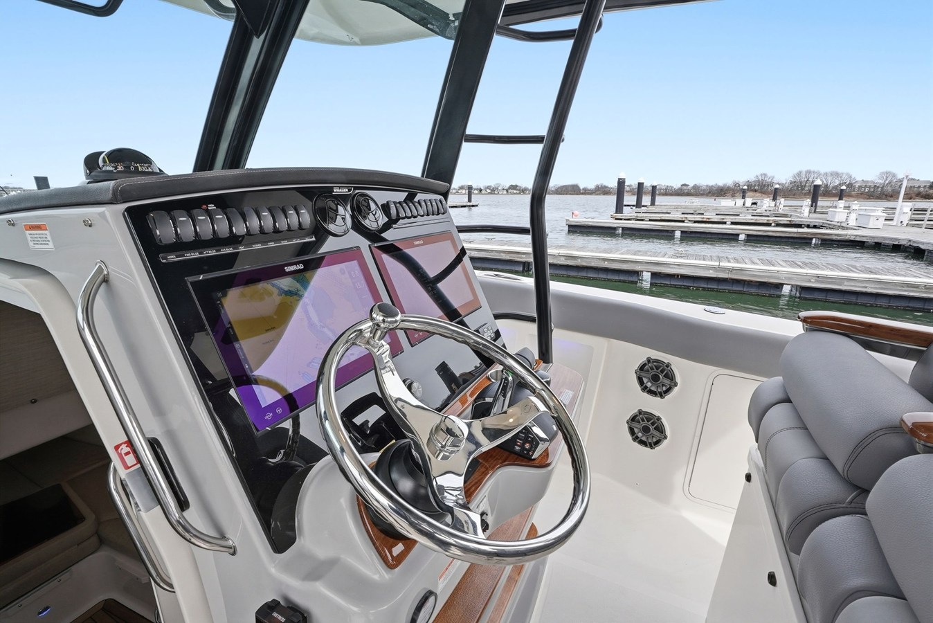 2026 Boston Whaler 380 Outrage 18
