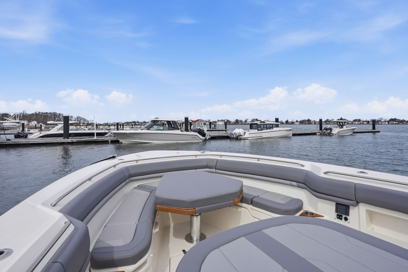 2026 Boston Whaler 380 Outrage 26