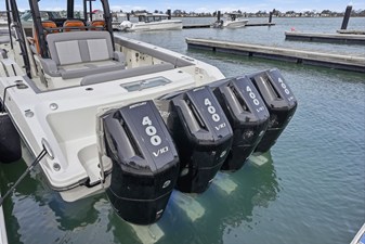 2026 Boston Whaler 380 Outrage 7