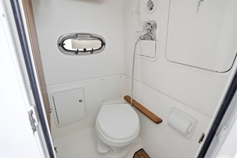 2026 Boston Whaler 380 Outrage 23