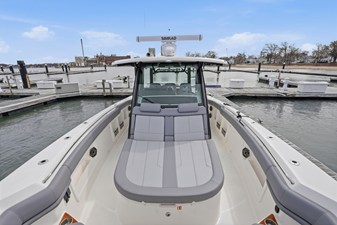 2026 Boston Whaler 380 Outrage 25
