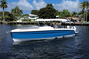 Cruisers Yachts 38 VTR 0 2026 Cruisers Yachts 38 VTR 1