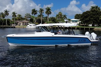 Cruisers Yachts 38 VTR 2 2026 Cruisers Yachts 38 VTR 3