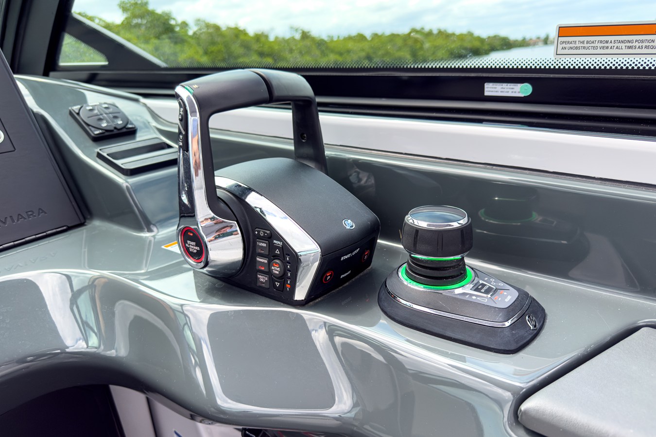 2024 Aviara AV32 Outboard 16