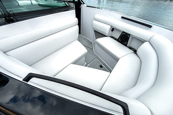 2024 Aviara AV32 Outboard 19