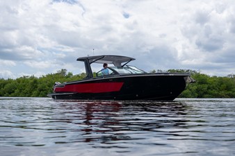 2024 Aviara AV32 Outboard 26