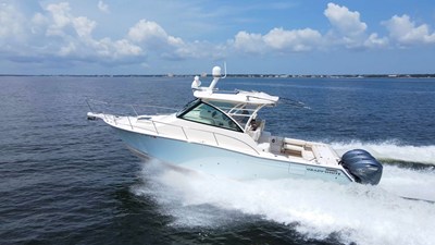 Grady-White 370 EXPRESS 12 2022 Grady-White 370 EXPRESS 13