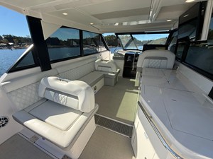 Regal 36 GRANDE COUPE 14 2021 Regal 36 GRANDE COUPE 15