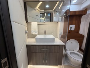 Regal 36 GRANDE COUPE 61 2021 Regal 36 GRANDE COUPE 62