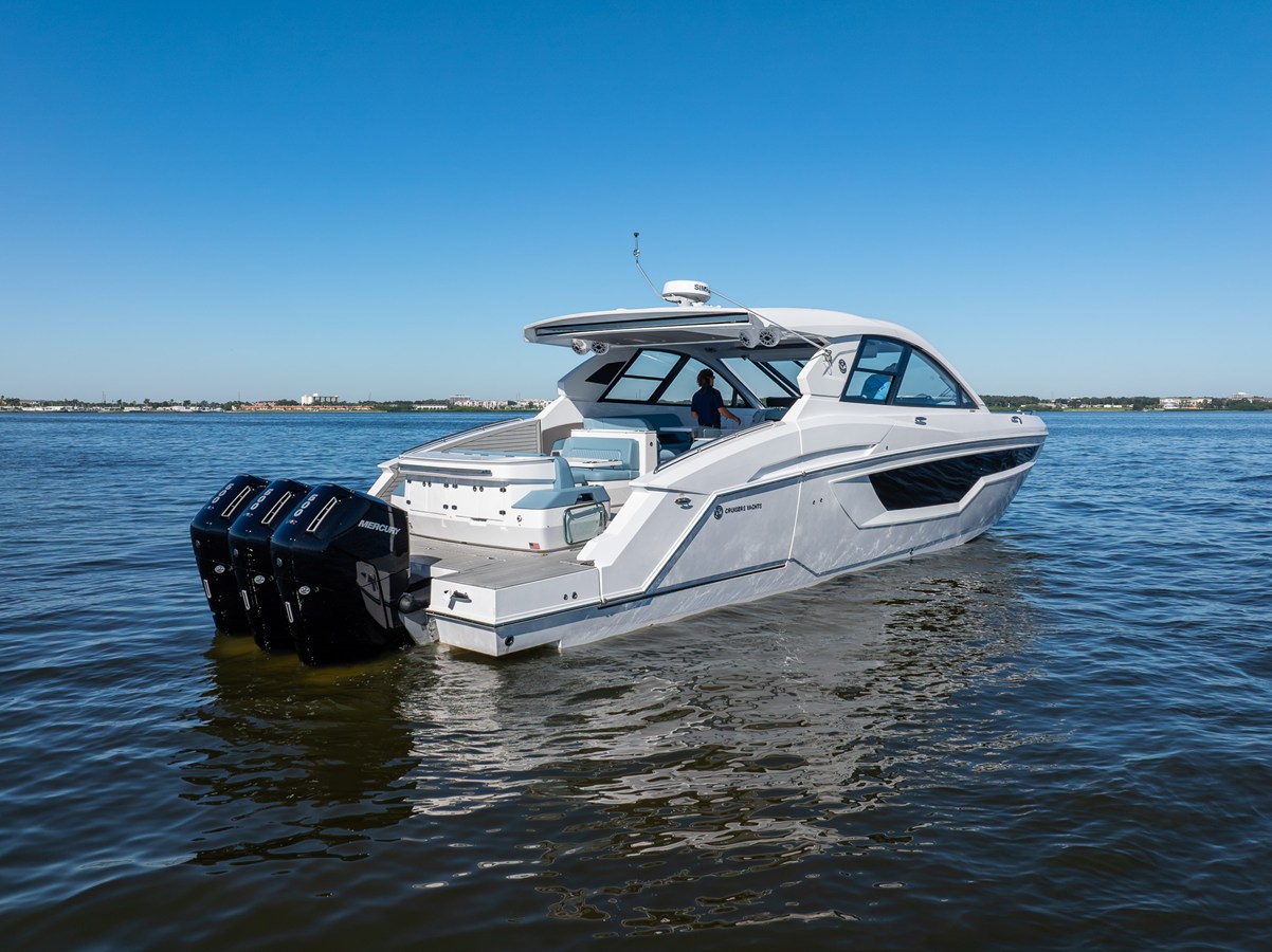 2027 Cruisers Yachts 50 GLS OB 15