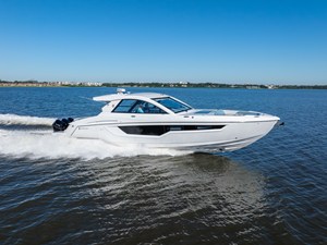 2027 Cruisers Yachts 50 GLS OB 9