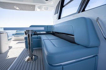 2027 Cruisers Yachts 50 GLS OB 29
