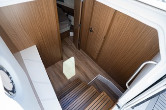 2027 Cruisers Yachts 50 GLS OB 62