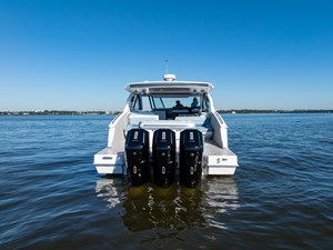 2027 Cruisers Yachts 50 GLS OB 64