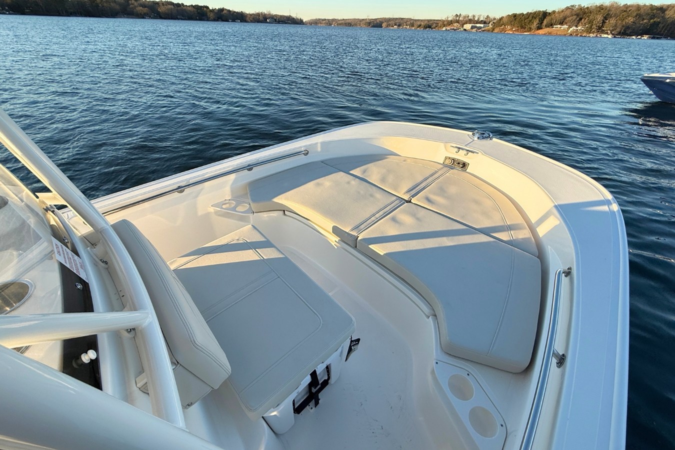 2026 Boston Whaler 190 Montauk 24