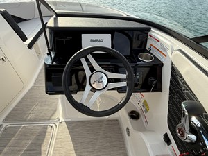 2026 Sea Ray SPX 210 Outboard 16