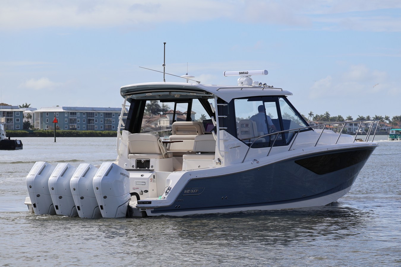 2026 Boston Whaler 405 Conquest 10