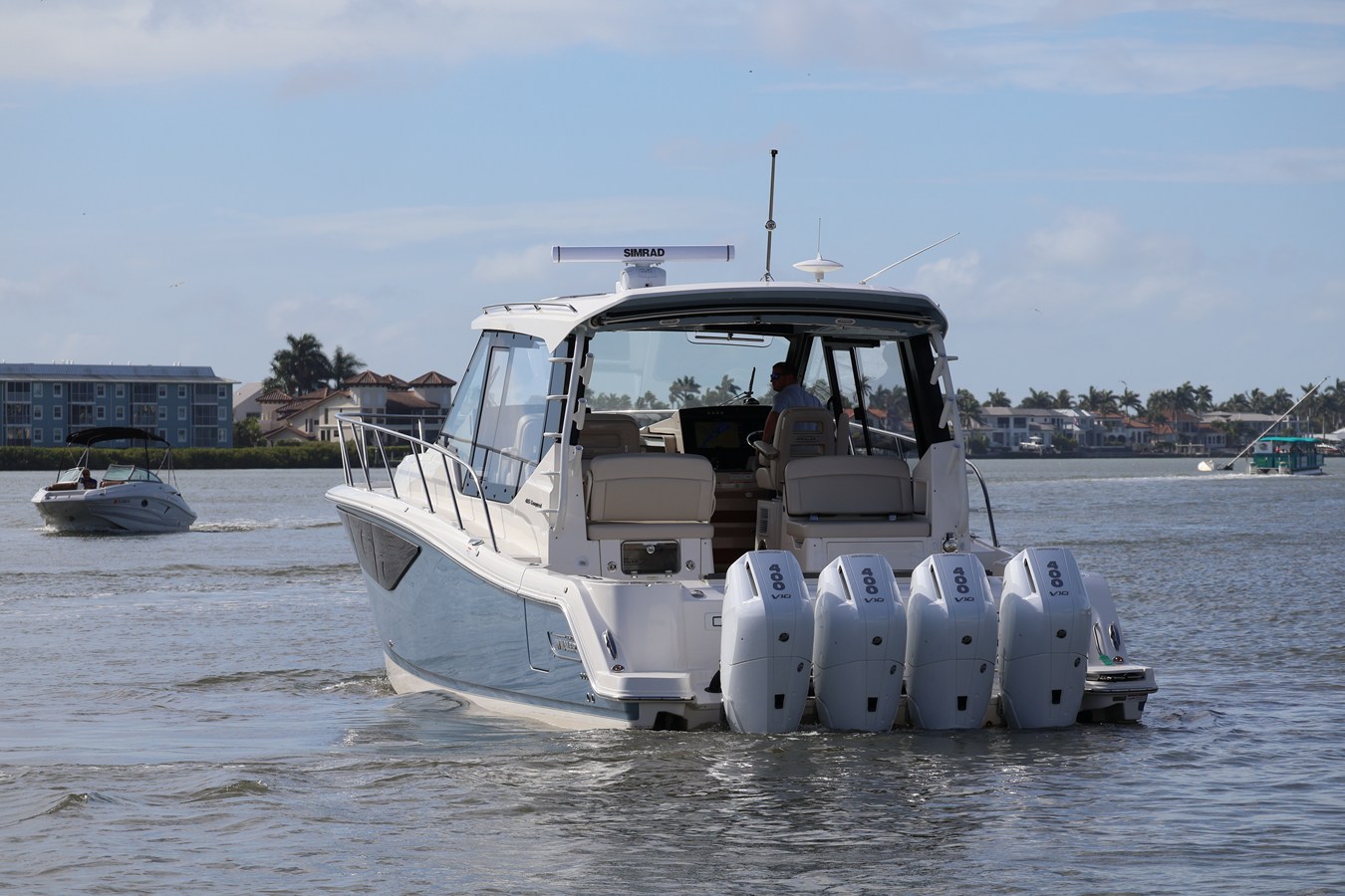 2026 Boston Whaler 405 Conquest 13