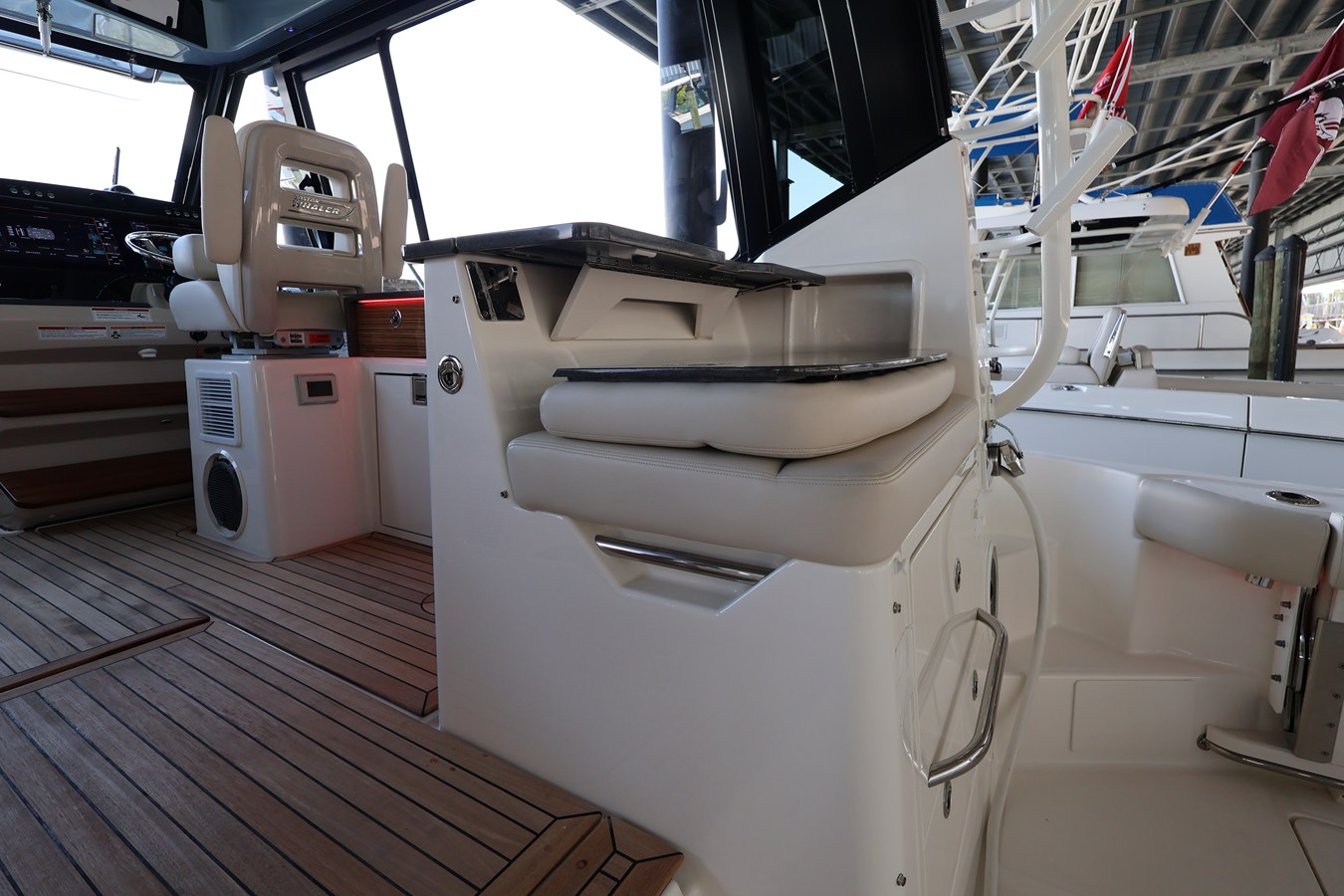 2026 Boston Whaler 405 Conquest 35