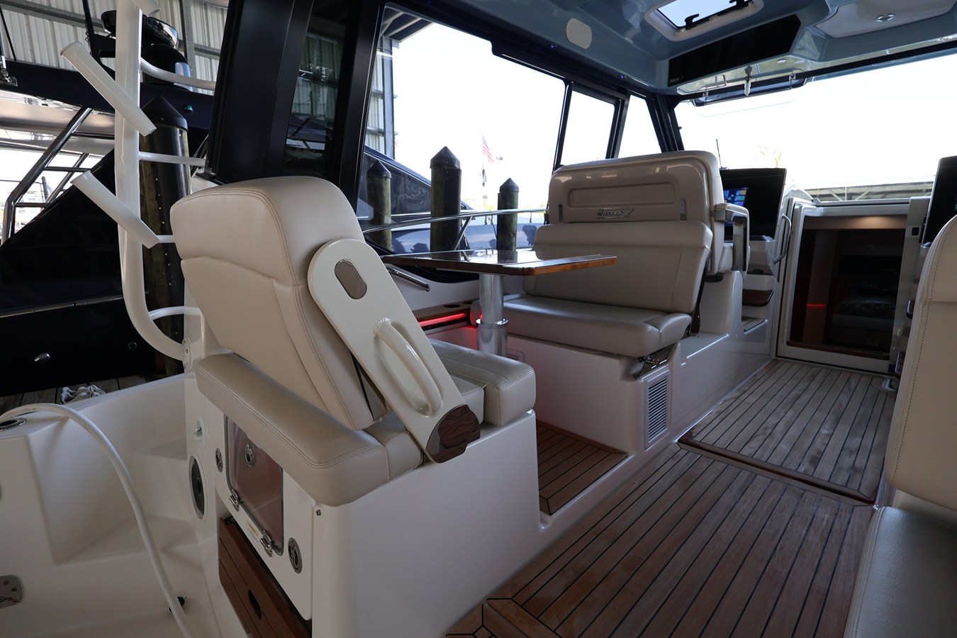 2026 Boston Whaler 405 Conquest 39