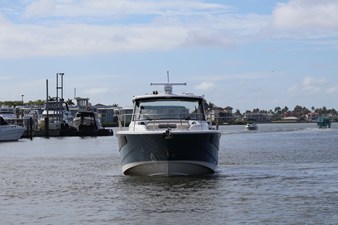Boston Whaler 405 Conquest 3 2026 Boston Whaler 405 Conquest 4