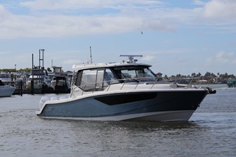 Boston Whaler 405 Conquest 5 2026 Boston Whaler 405 Conquest 6