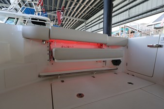 2026 Boston Whaler 405 Conquest 23