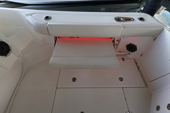 2026 Boston Whaler 405 Conquest 24